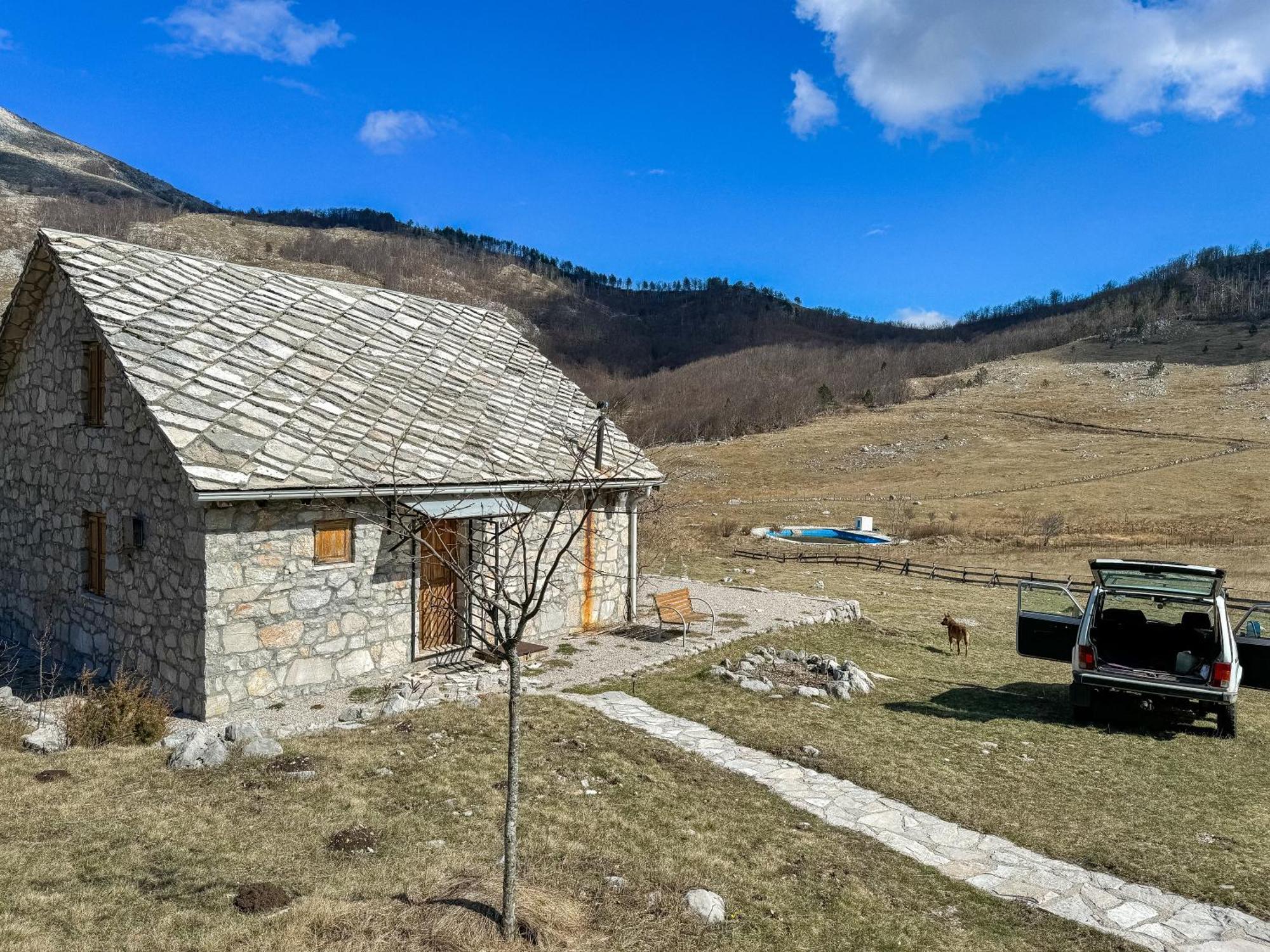 Mountain House Varda Ledenice エクステリア 写真